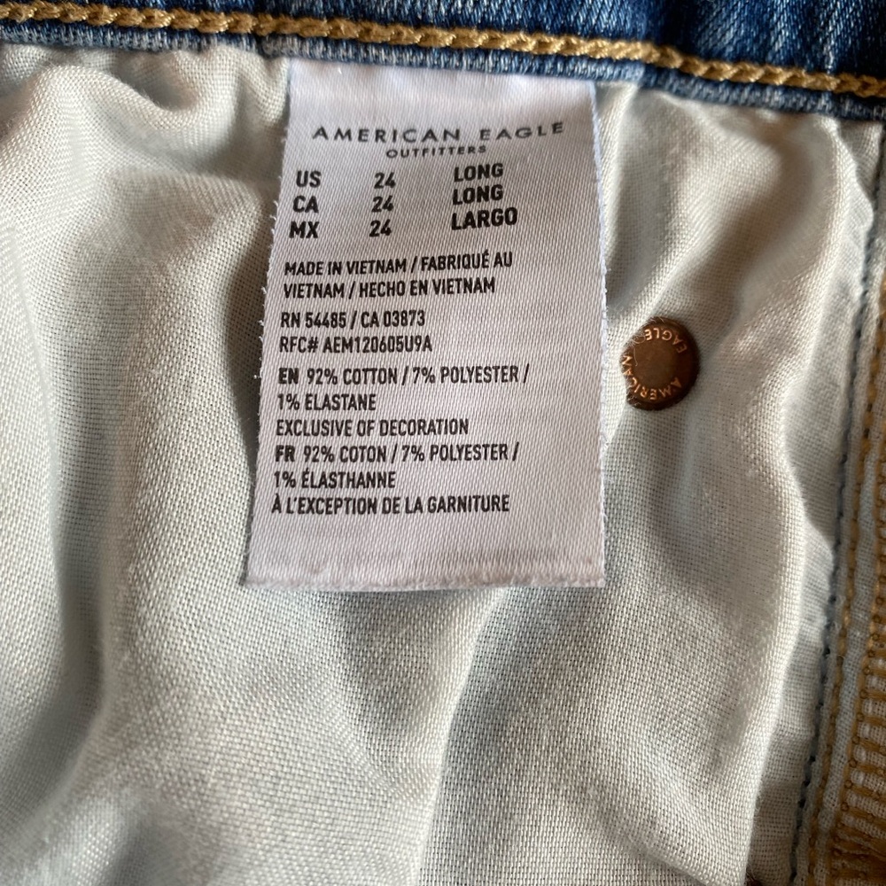 American Eagle Outfitters Distressed Light Blue Flare Jeans - Picture 7 of 7
